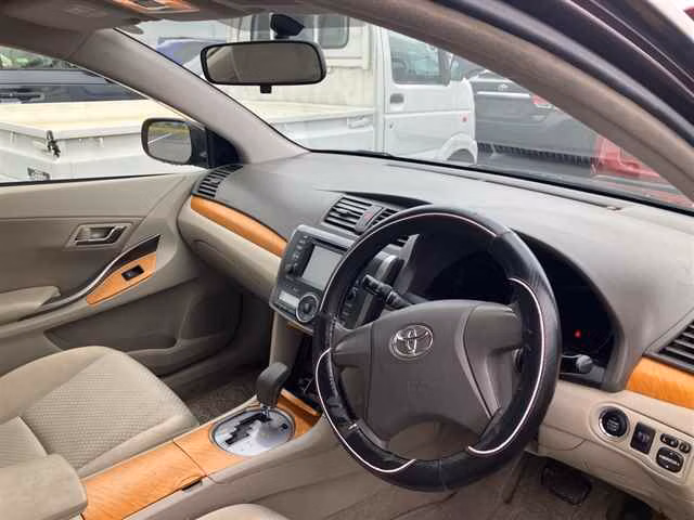 Toyota Premio