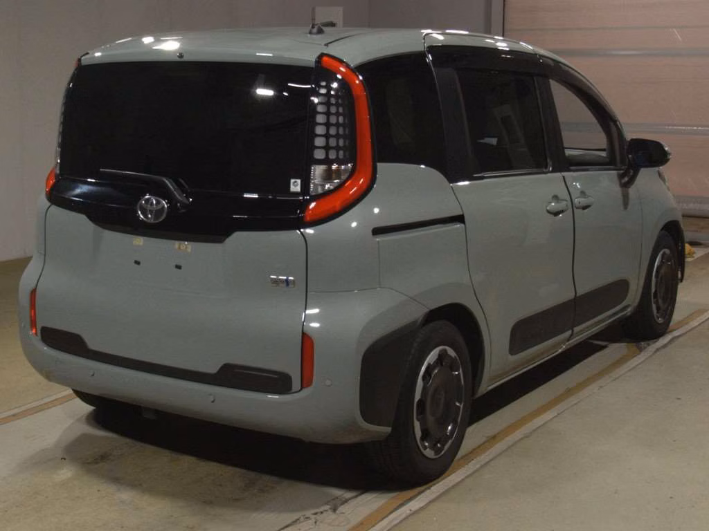 TOYOTA SIENTA