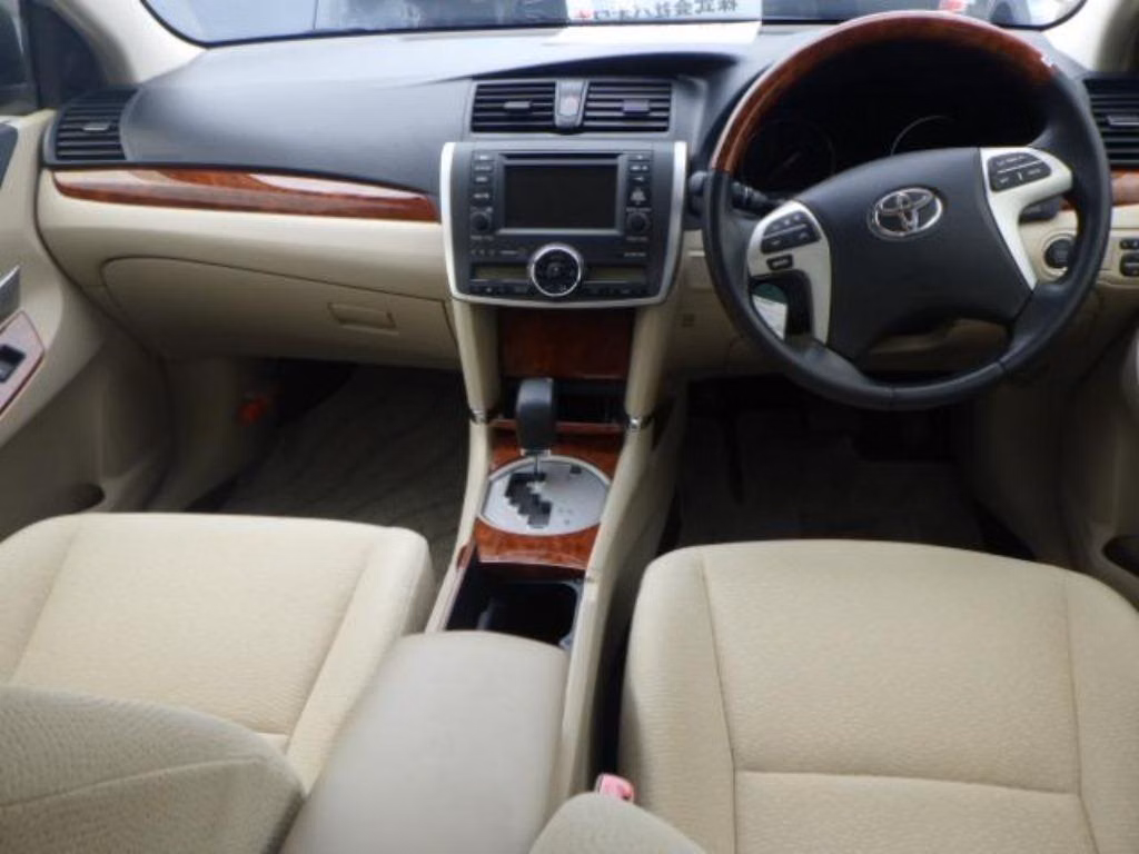 Toyota Premio