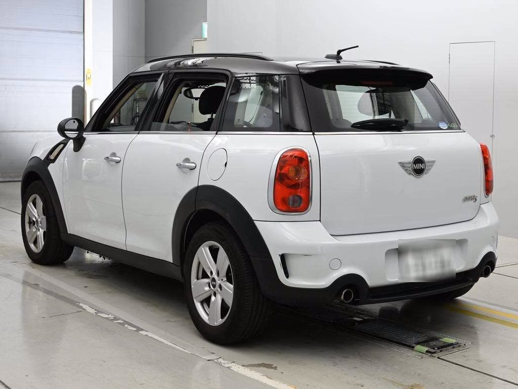 MINI CROSSOVER