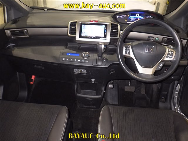 HONDA FREED SPIKE
