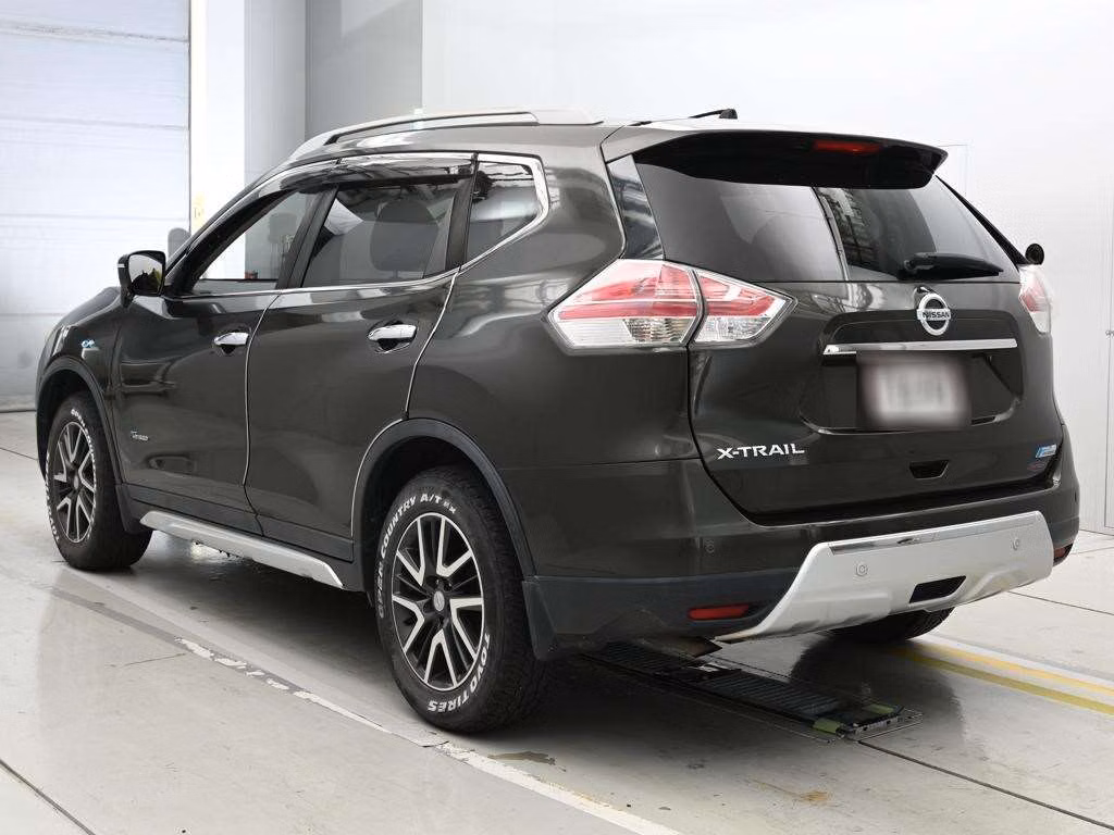 NISSAN X-TRAIL