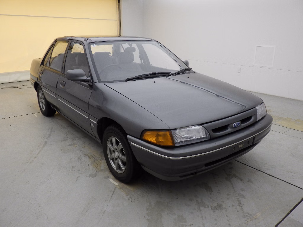 FORD LASER