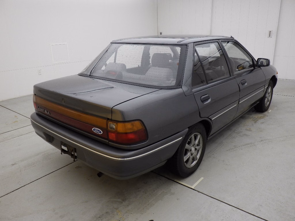 FORD LASER