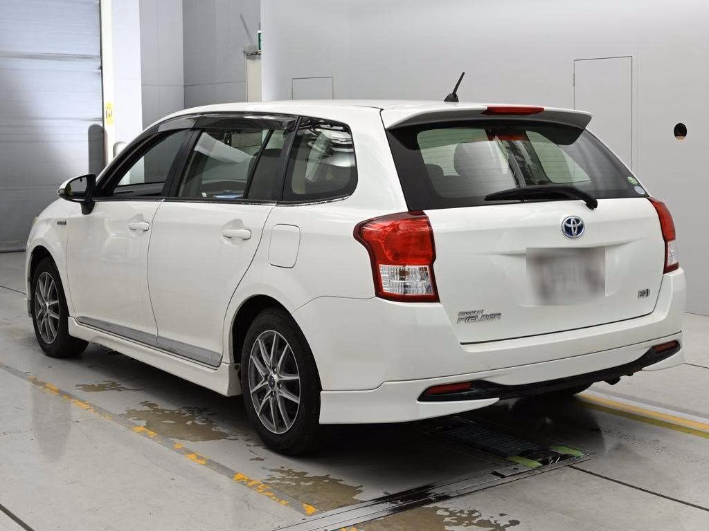 TOYOTA COROLLA FIELDER