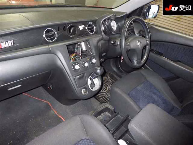 MITSUBISHI AIRTREK