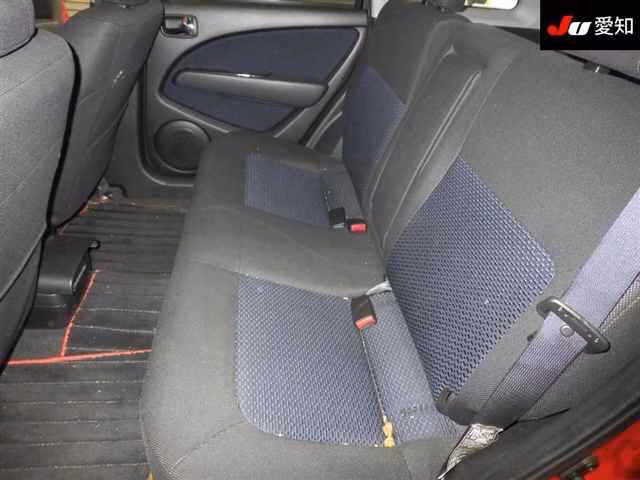 MITSUBISHI AIRTREK