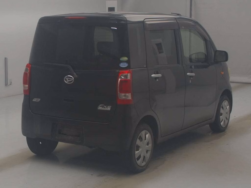 DAIHATSU TANTO EXE