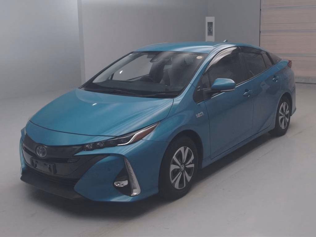 TOYOTA PRIUS PHV