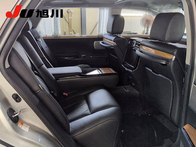 Toyota Century