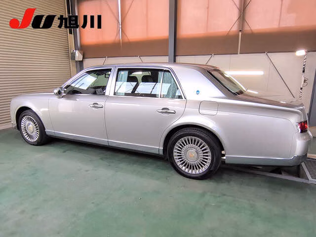 Toyota Century