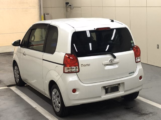 TOYOTA PORTE