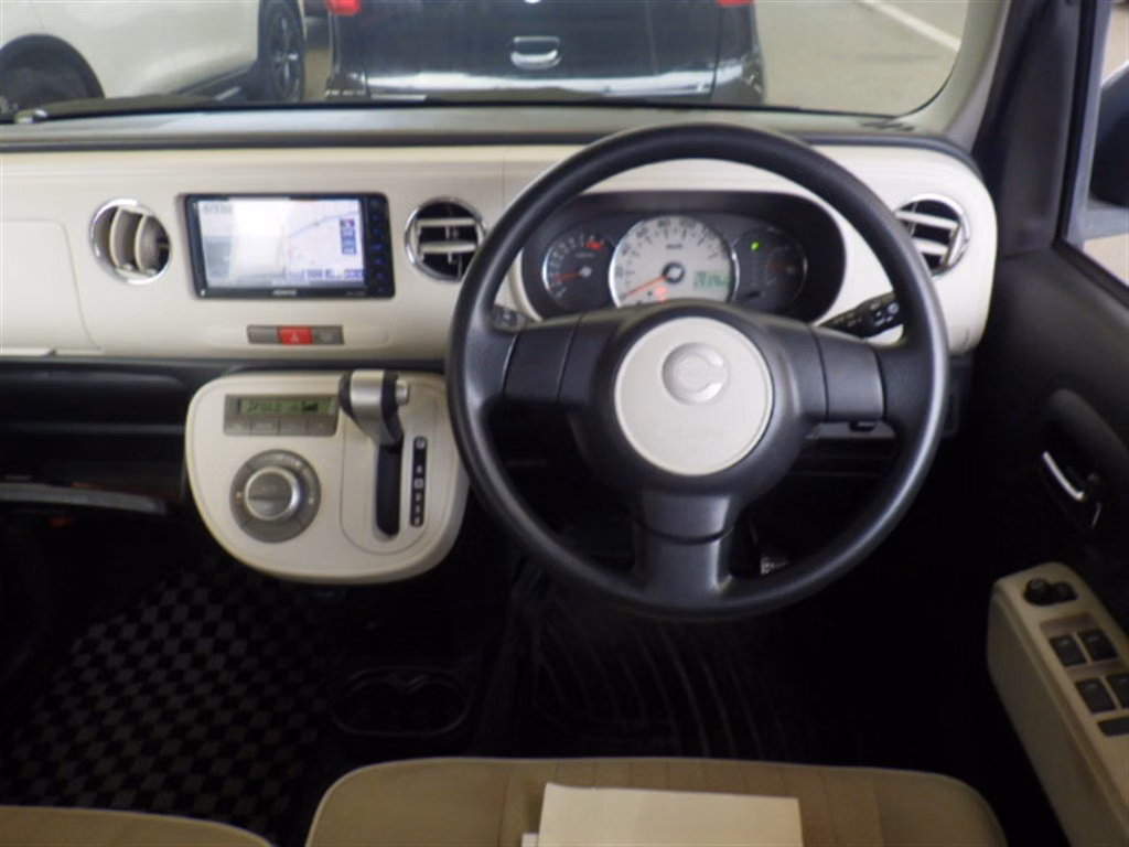 DAIHATSU MIRA COCOA