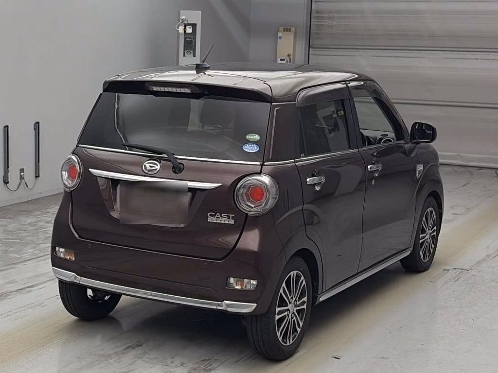 DAIHATSU CAST
