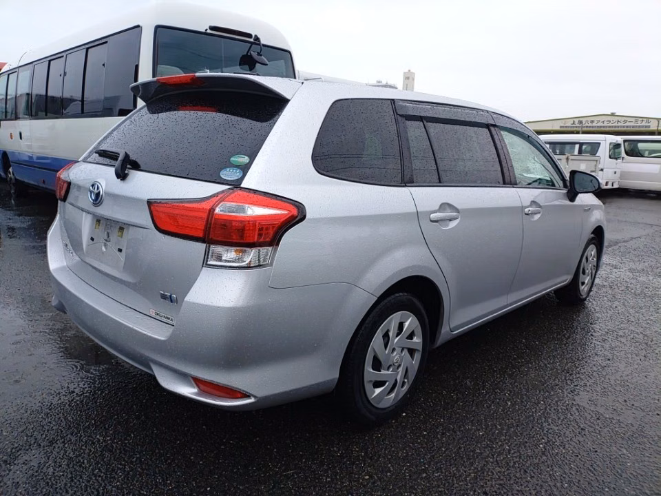 TOYOTA COROLLA FIELDER
