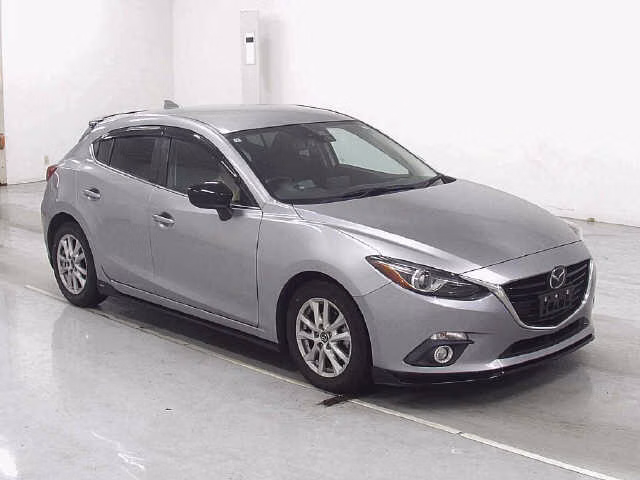 MAZDA AXELA