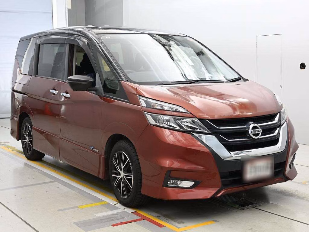 NISSAN SERENA