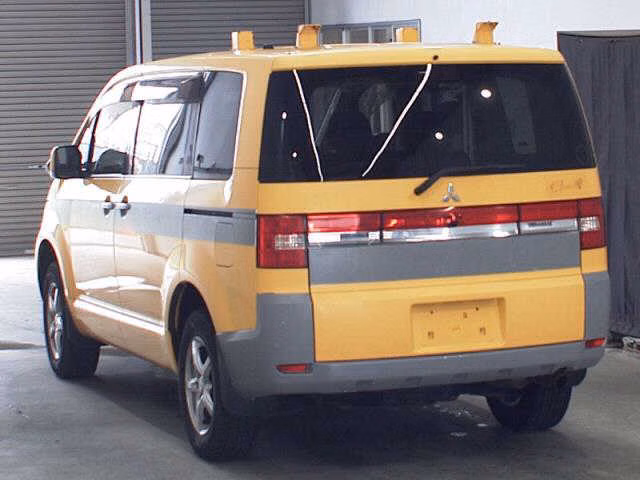 Mitsubishi Delica D:5