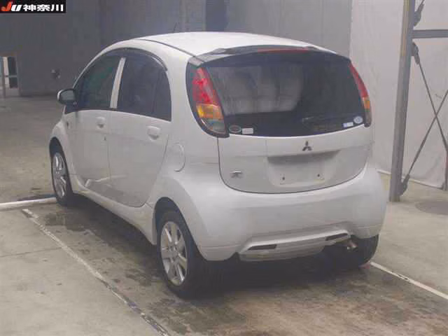 MITSUBISHI I