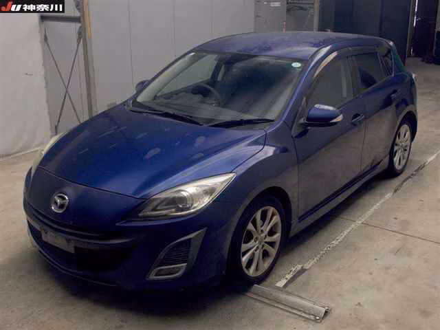 MAZDA AXELA