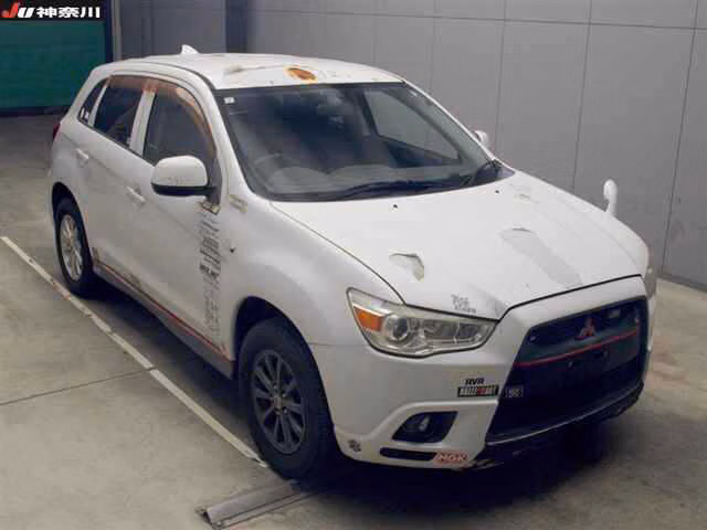 MITSUBISHI RVR
