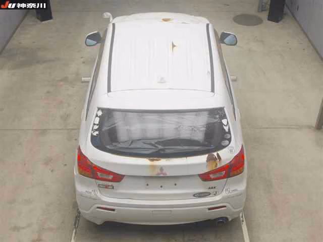 MITSUBISHI RVR