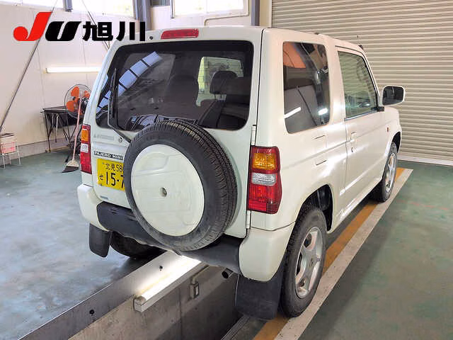 Mitsubishi Pajero Mini