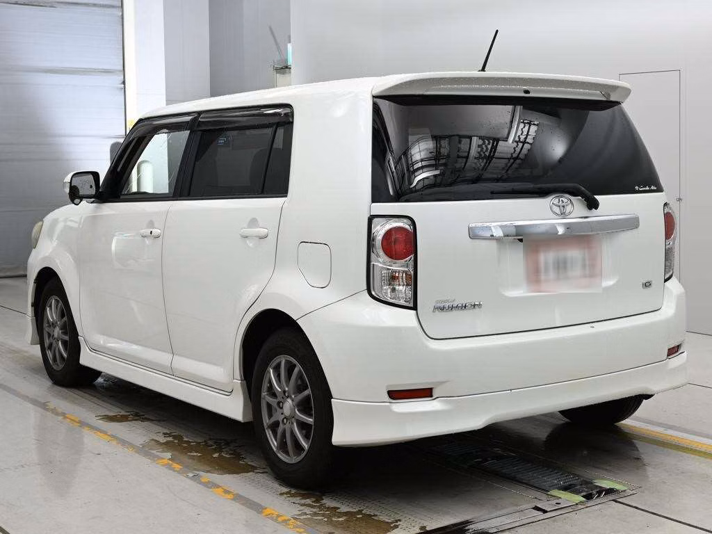 Toyota Corolla Rumion