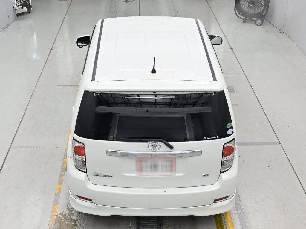 Toyota Corolla Rumion