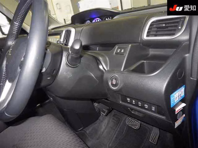 Mitsubishi Delica D:2