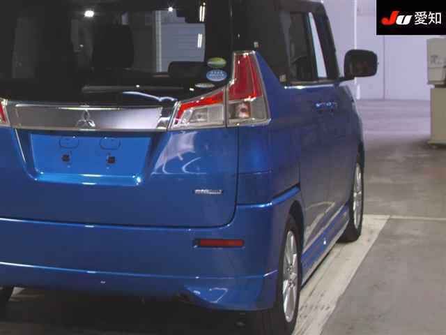 Mitsubishi Delica D:2