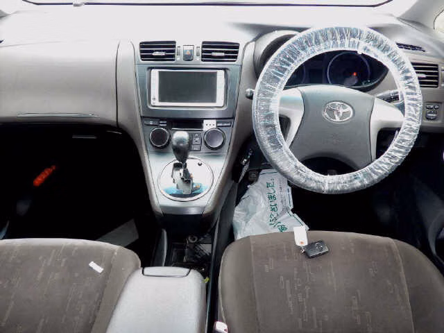 Toyota Mark X Zio