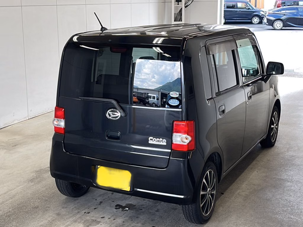 Daihatsu Move Conte