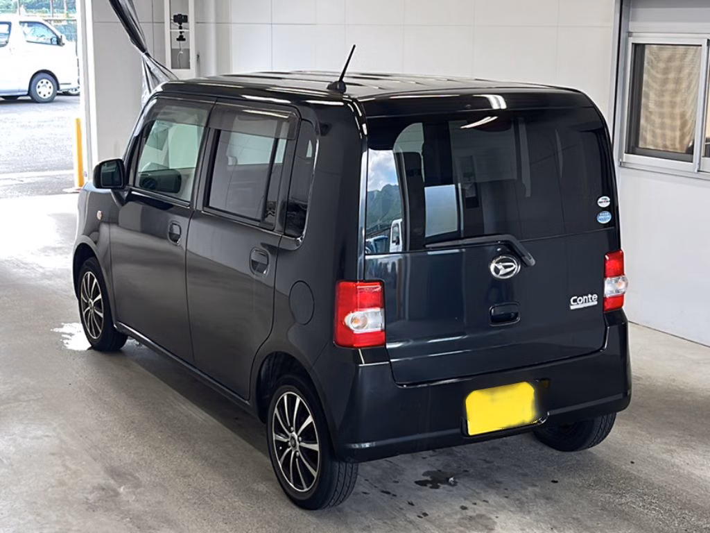 Daihatsu Move Conte