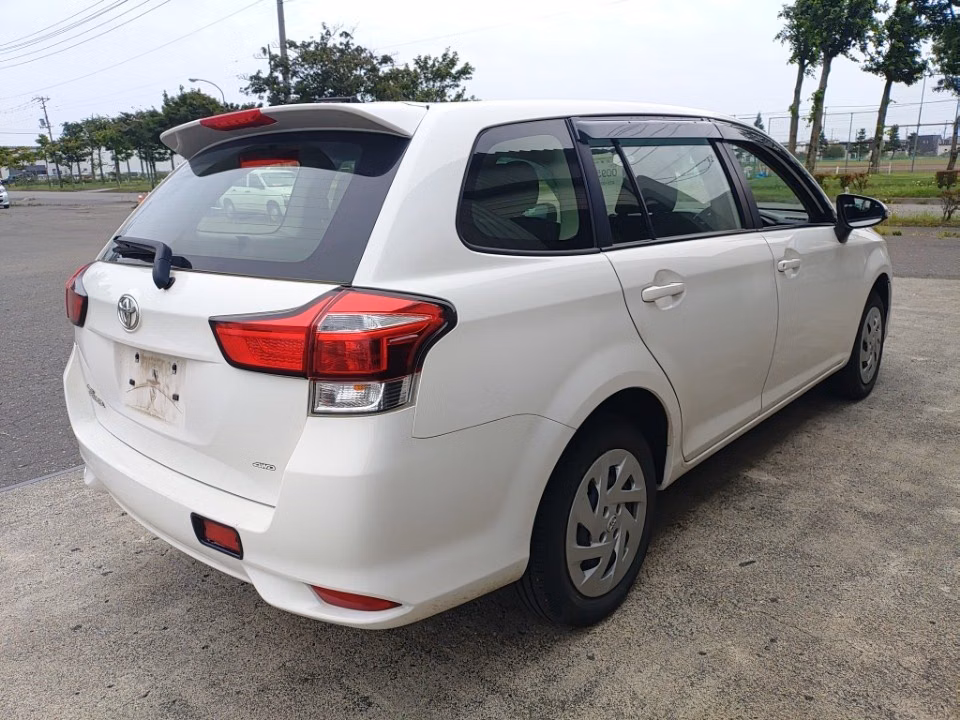 TOYOTA COROLLA FIELDER