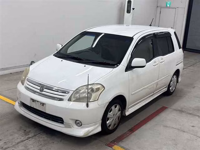 TOYOTA RAUM