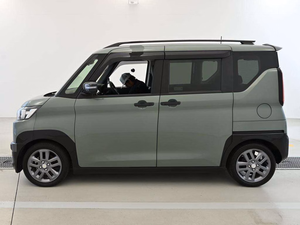 MITSUBISHI DELICA MINI