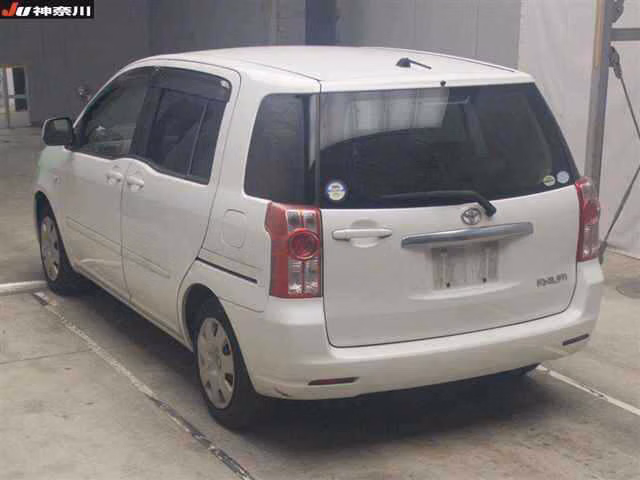 TOYOTA RAUM