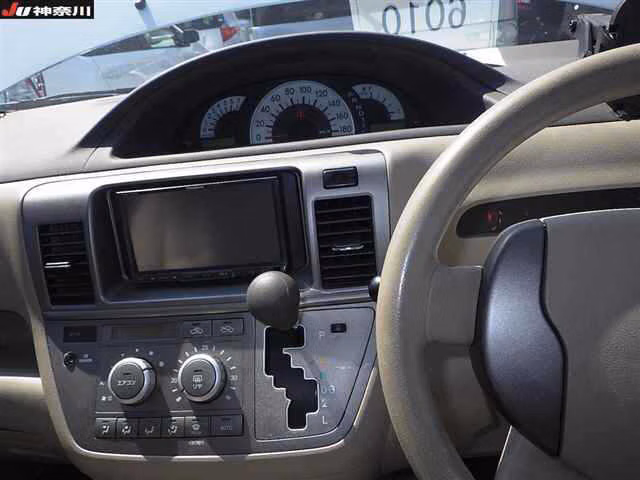TOYOTA RAUM