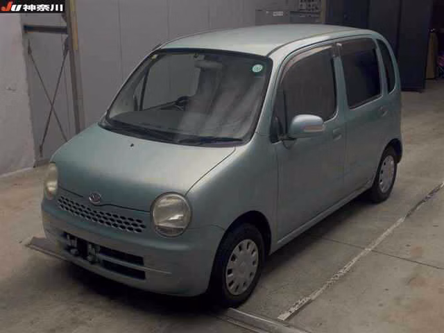DAIHATSU MOVE LATTE