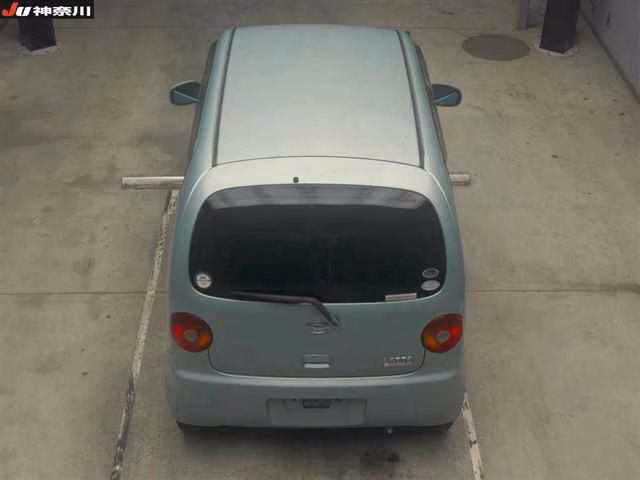 DAIHATSU MOVE LATTE