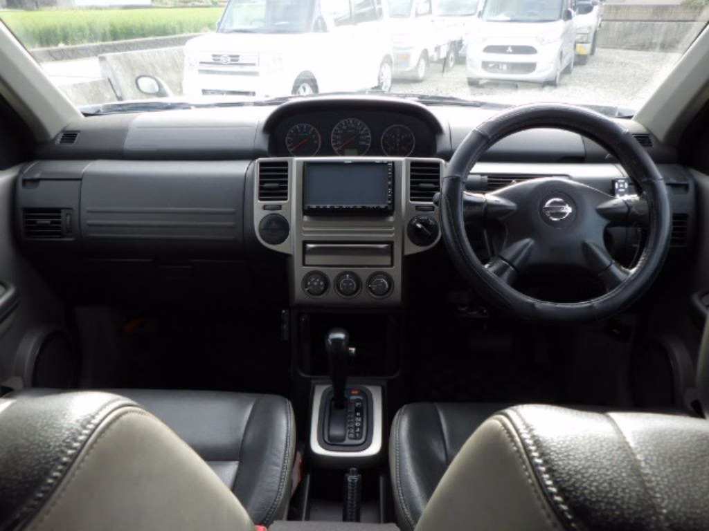 NISSAN X-TRAIL