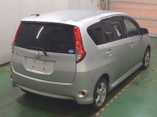 Toyota Passo Sette