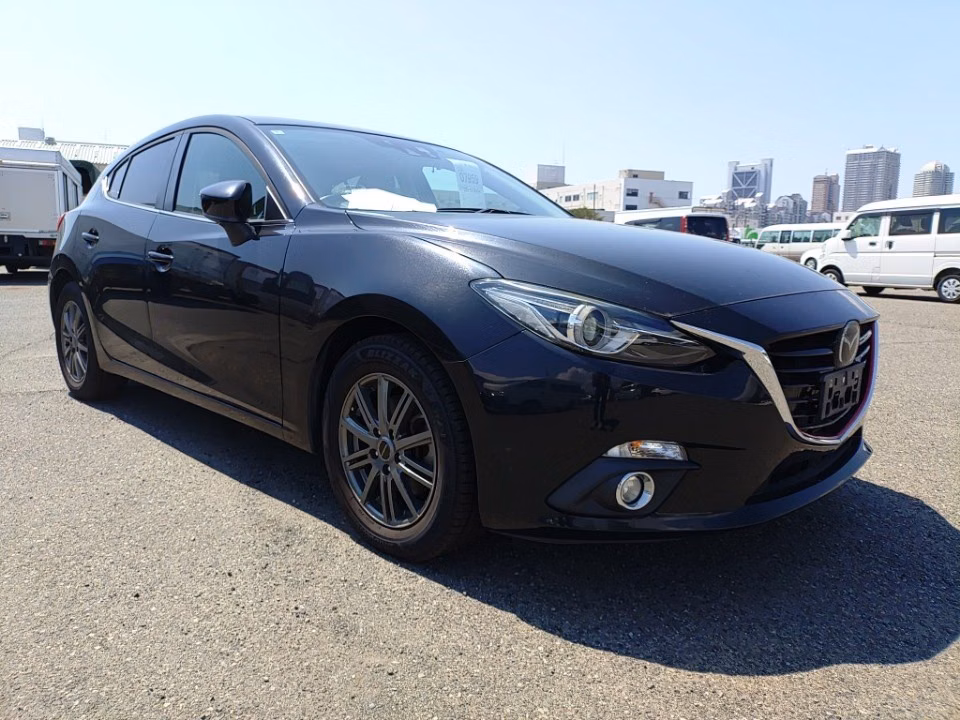 MAZDA AXELA