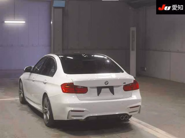 BMW 3-SERIES