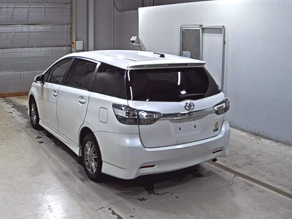 TOYOTA WISH