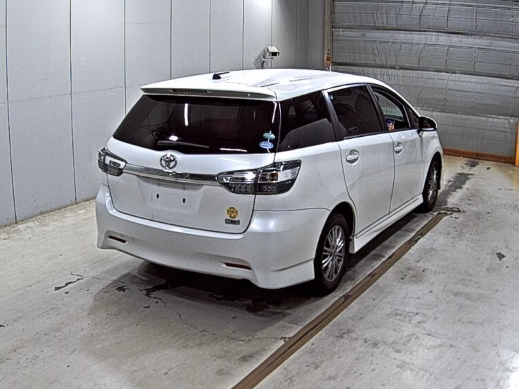 TOYOTA WISH