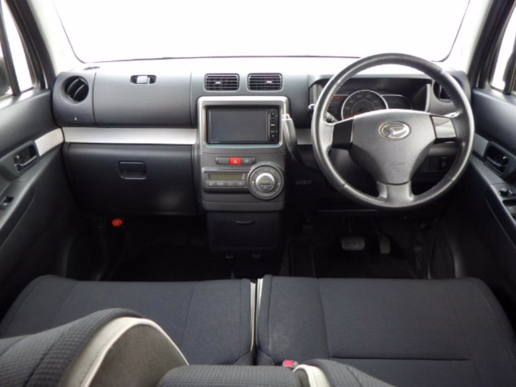 Daihatsu Move Conte