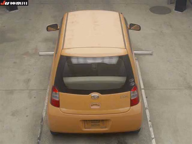 DAIHATSU ESSE