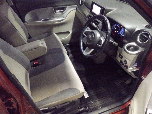 DAIHATSU CAST